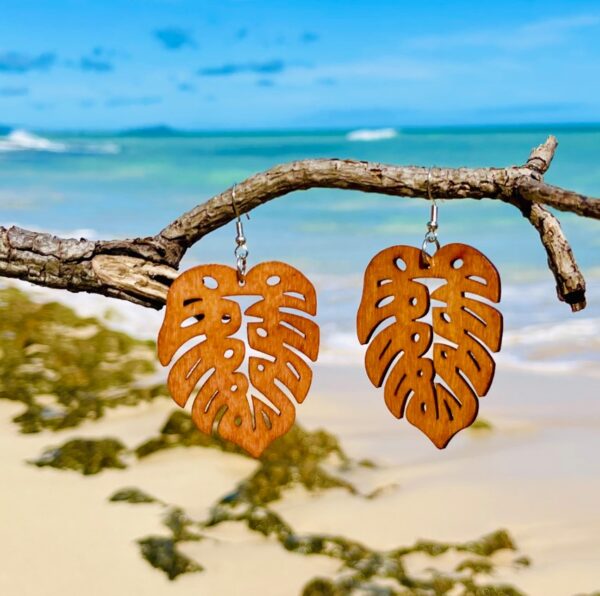 Wooden Monstera Leaf Style Dangle Earrings - Image 2