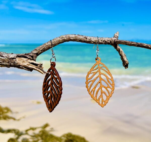 Wooden Philodendron Leaf Style Earrings - Image 4