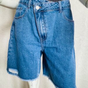 Loose Straight-Leg Denim Short